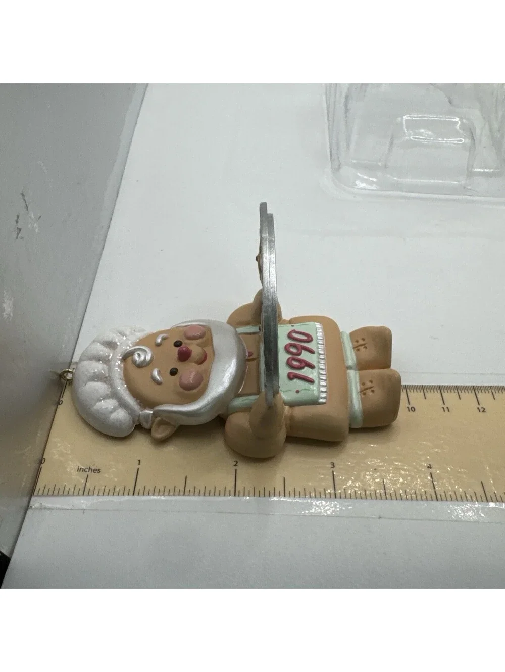 Hallmark 1990 Keepsake Baking Ornament ~ GINGERBREAD ELF BAKER with Box